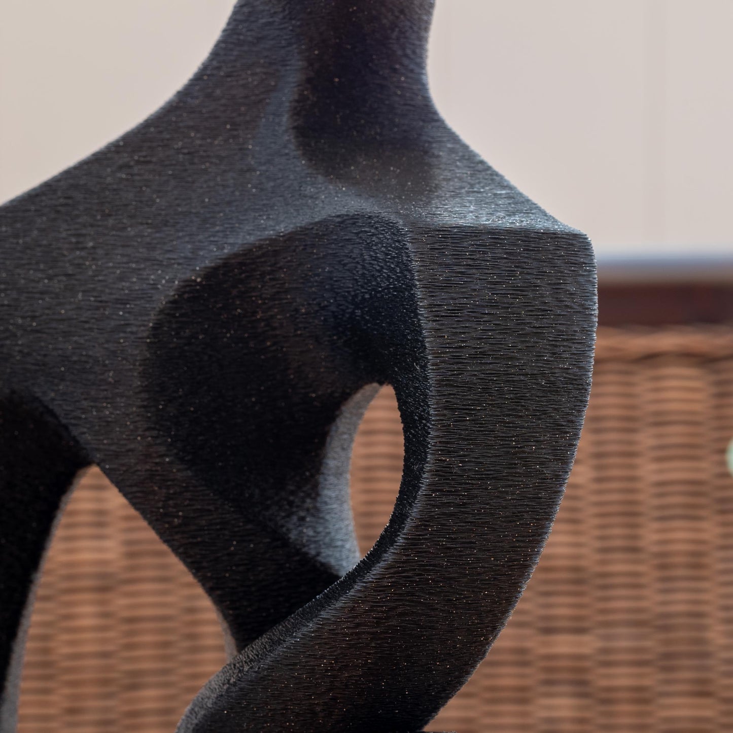 Abstrakte Skulptur „Mensch im Wandel“